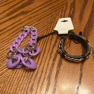 NWOT NO BRAND LILAC/GOLDTONE & BLACK LEATHER DRAWSTRING BRACELET W/ GOLDTONE CHA